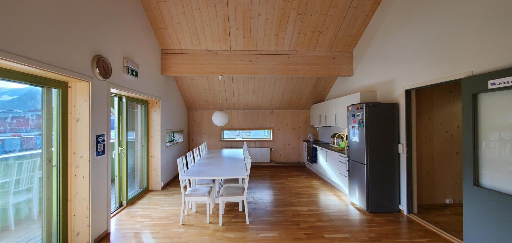 Russkiy Dom Longyearbyen Dış mekan fotoğraf